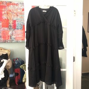 V-necked Ruffled Puff Dress